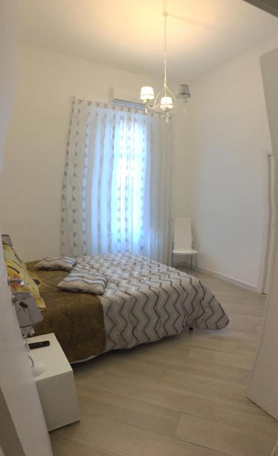 Casa Theodor B&B Наполи Екстериор снимка
